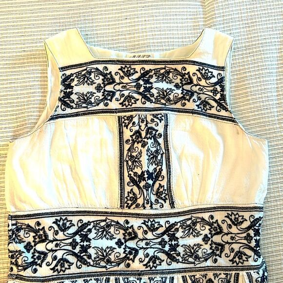 Sophie Max Studio white Black Embroidered size small - Picture 5 of 10